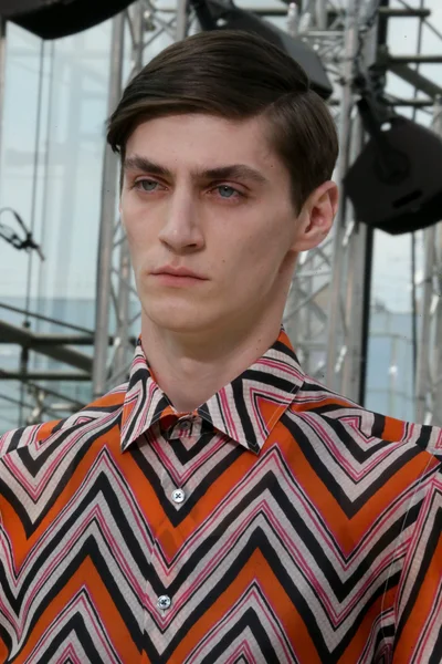 Look 54